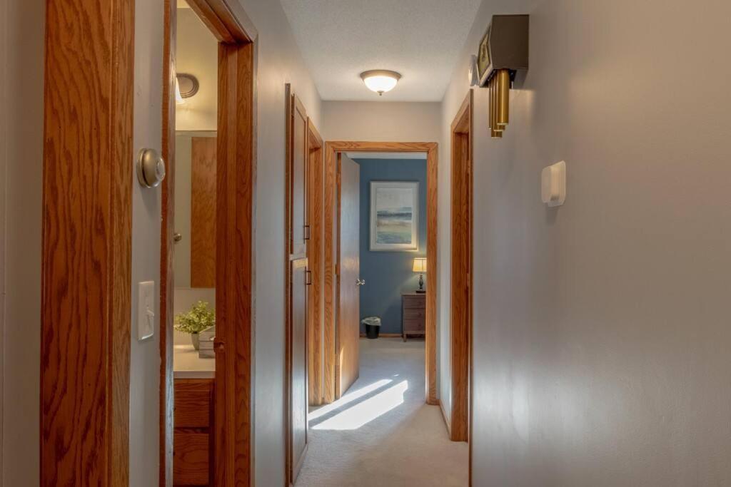 Family Home W/ 2 King, 2 Queen Beds + Game Room Bemidji Eksteriør billede