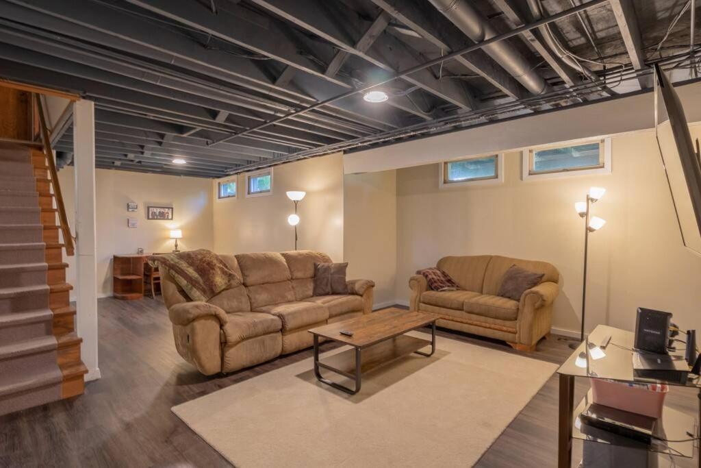 Family Home W/ 2 King, 2 Queen Beds + Game Room Bemidji Eksteriør billede